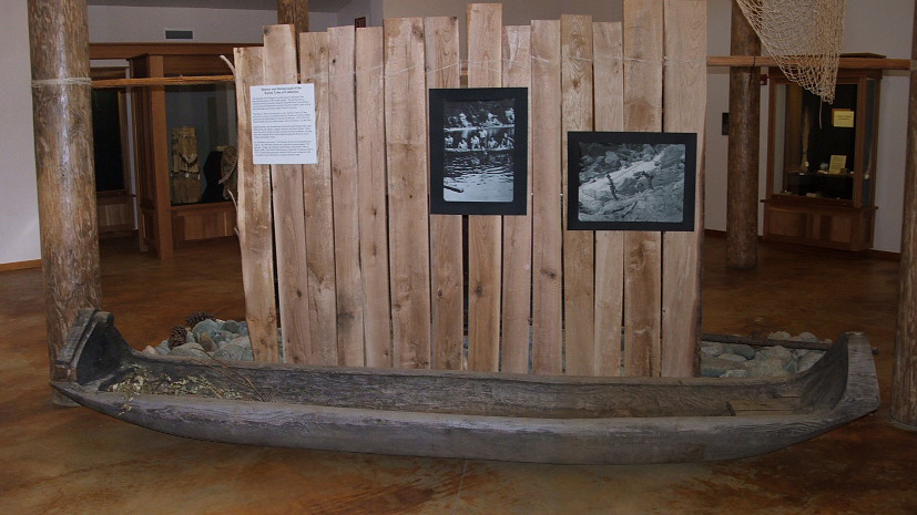 canoe exhibit.jpg